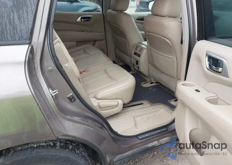 2014 Nissan Pathfinder Platinum/S/Sl/Sv z USA, uszkodzony, nr VIN 5N1AR2MM6EC707740